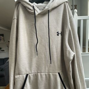 Men’s size small Under armour hoodie
